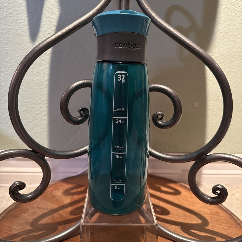 Contigo Autoseal Madison 32 OZ Plastic Water Bottle Push Button Blue